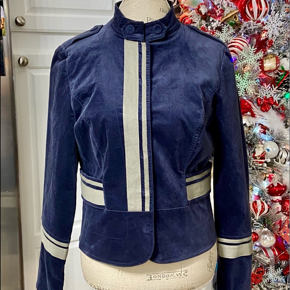 NEW* SUNDANCE MILITARY STYLE CROPPED JACKET. SLATE BLUE VELVET. SIZE 10